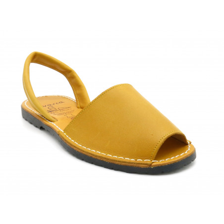 Avarca Damen Sandalen Leder gelb Sommerschuhe Menorquina Sandaletten flach offen Damensandalen menorquinisch 2010 C. Ortuño