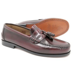 Men's burgundy leather tassel loafers with tassels and leather sole