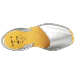Elegant Women's Flat Silver Leather Summer Sandals